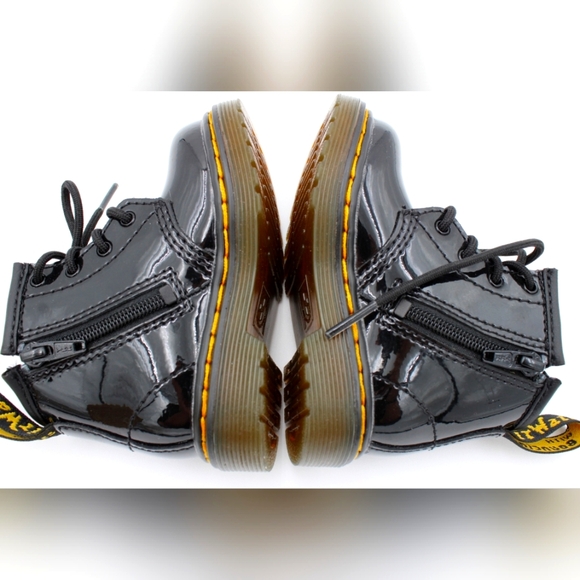 NIB Toddler Dr. Martens Patent Black Boots – Size 4 - Picture 2 of 8